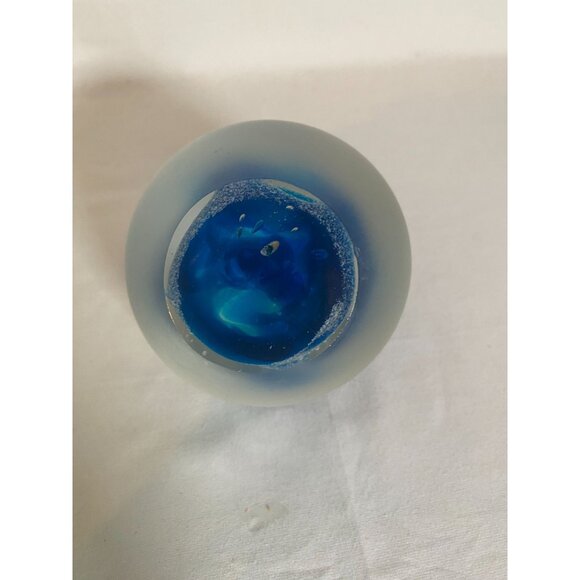 Two Dolphins inside Frosted glass paperweight - Picture 2 of 6